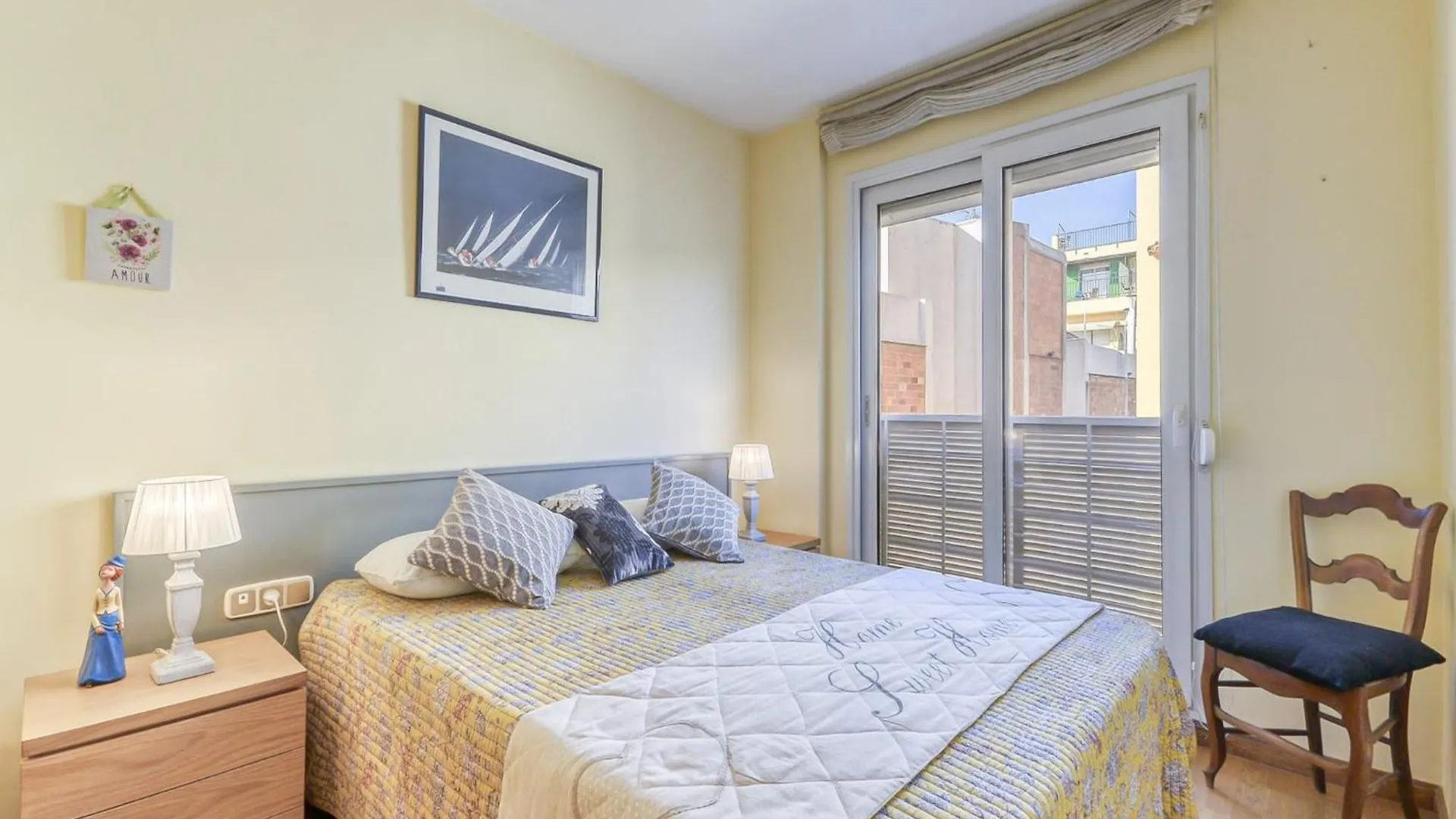Beautiful Apartment With View Roses