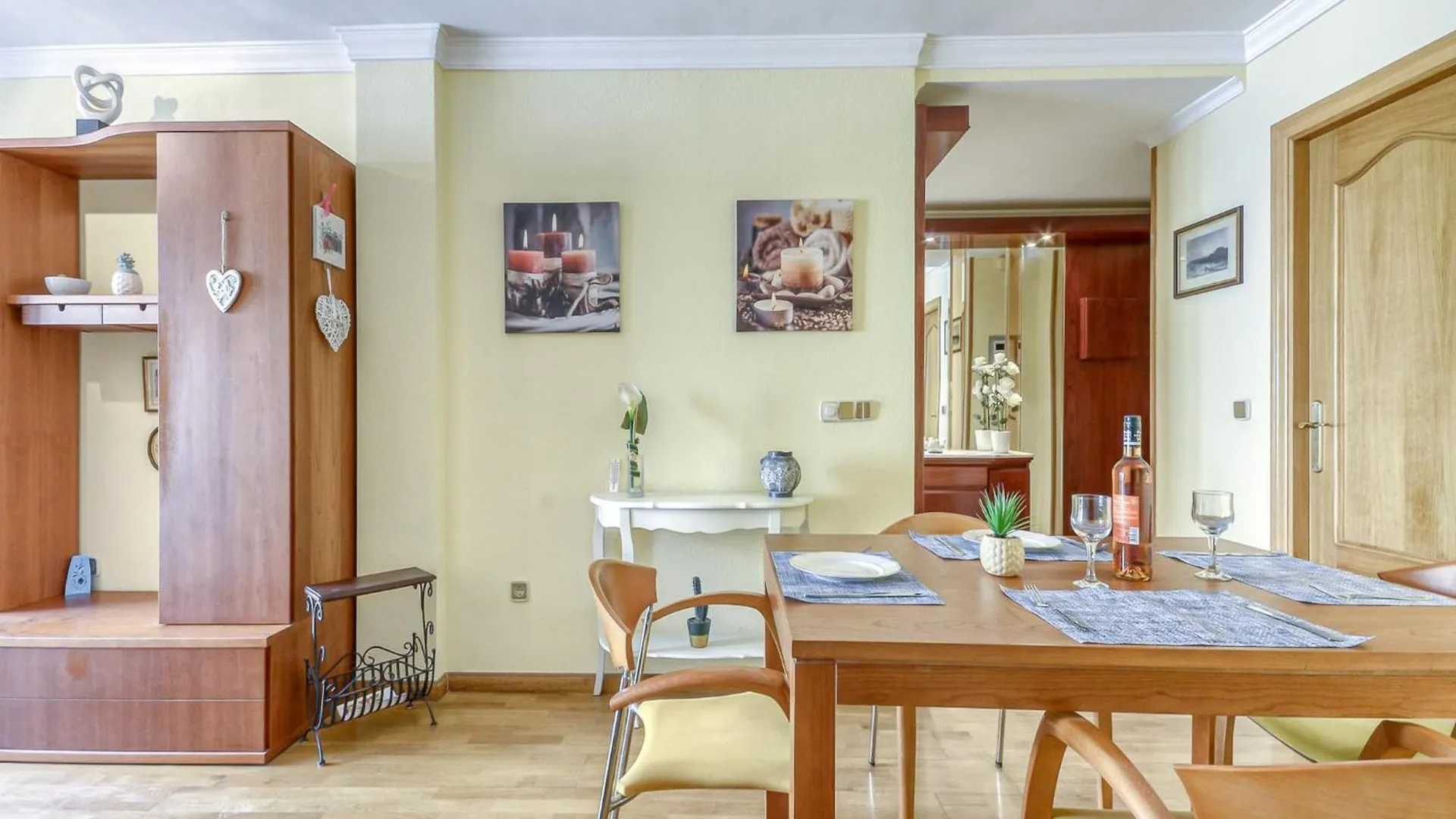 Beautiful Apartment With View Roses